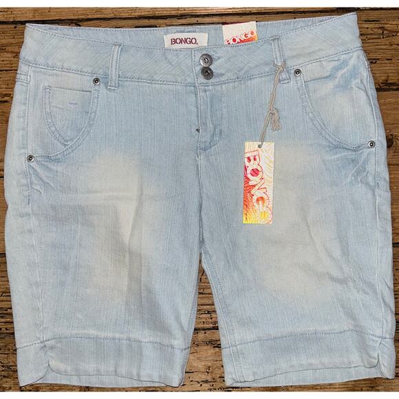 Bongo Women Sz 11 Light Washed Bermuda Shorts NWT - Picture 1 of 6